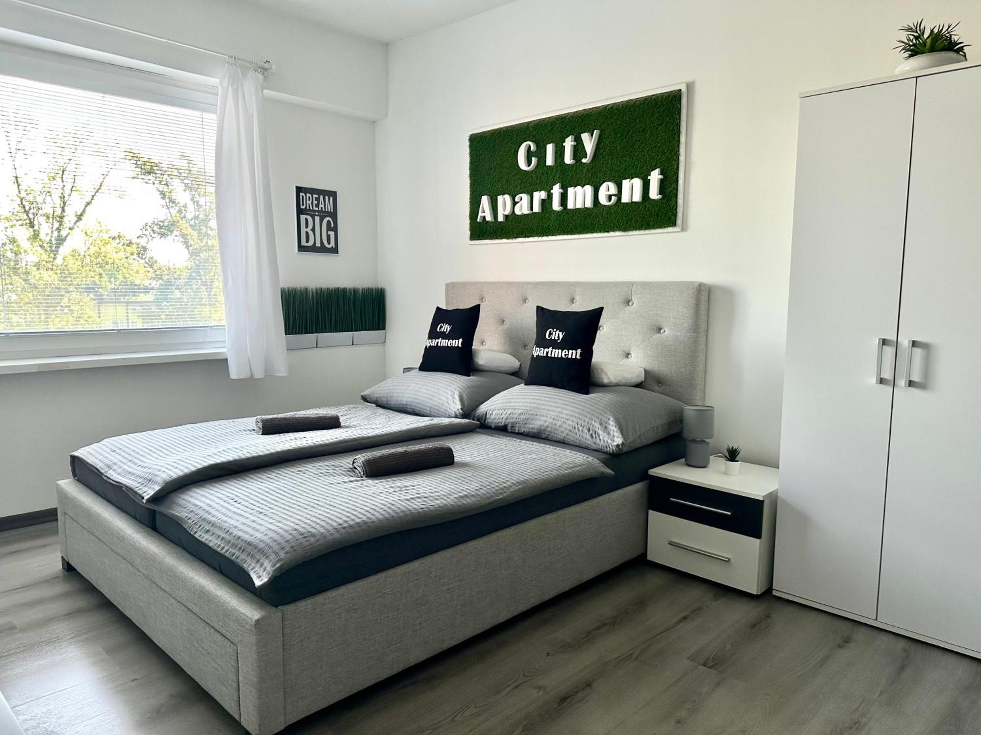 City Apartment Štúrovo Buitenkant foto