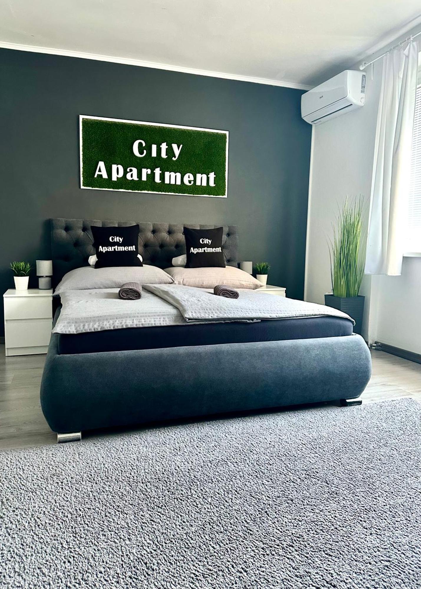 City Apartment Štúrovo Buitenkant foto